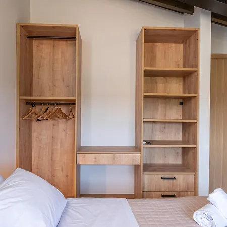 Pecora Nera * Lixouri