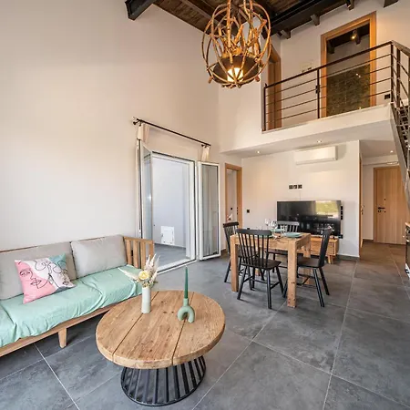 Pecora Nera * Ληξούρι