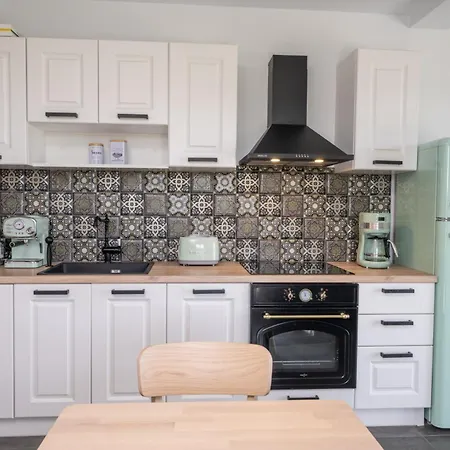 Pecora Nera * Ληξούρι